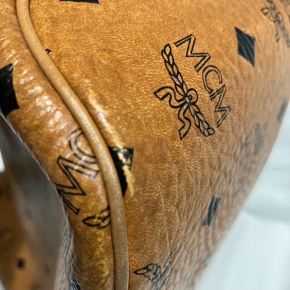 MCM Shoulder/ Crossbody - Picture 8 of 13